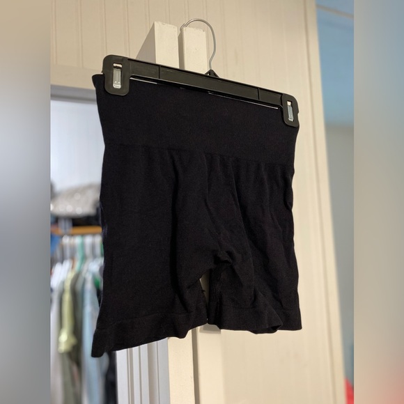 📌Bundle of 3 Gym Wear - Picture 6 of 12